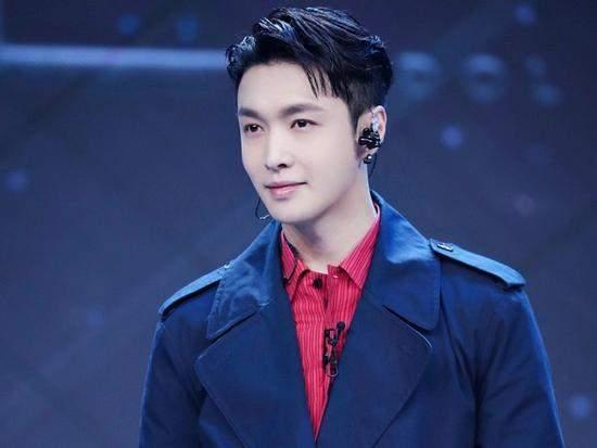 张艺兴李现最新爆料,揭秘幕后故事与精彩瞬间